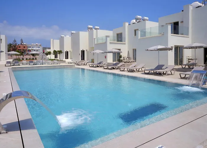 Panas Lägenhetshotell