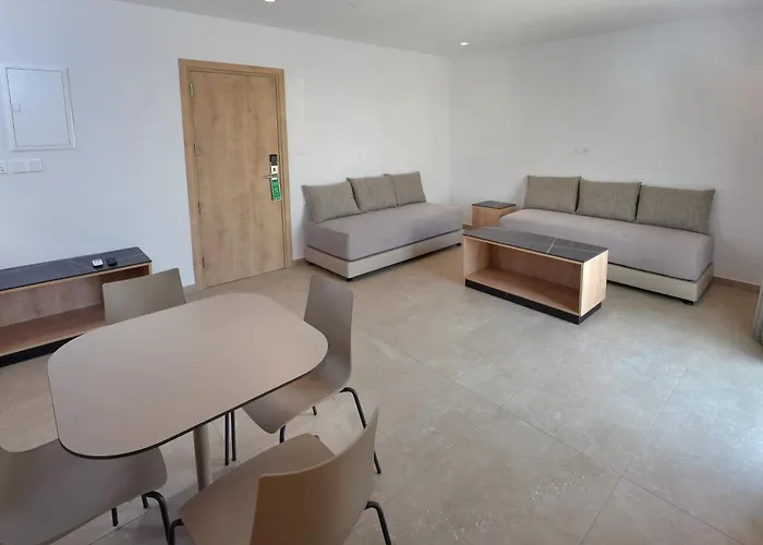 Panas Lägenhetshotell